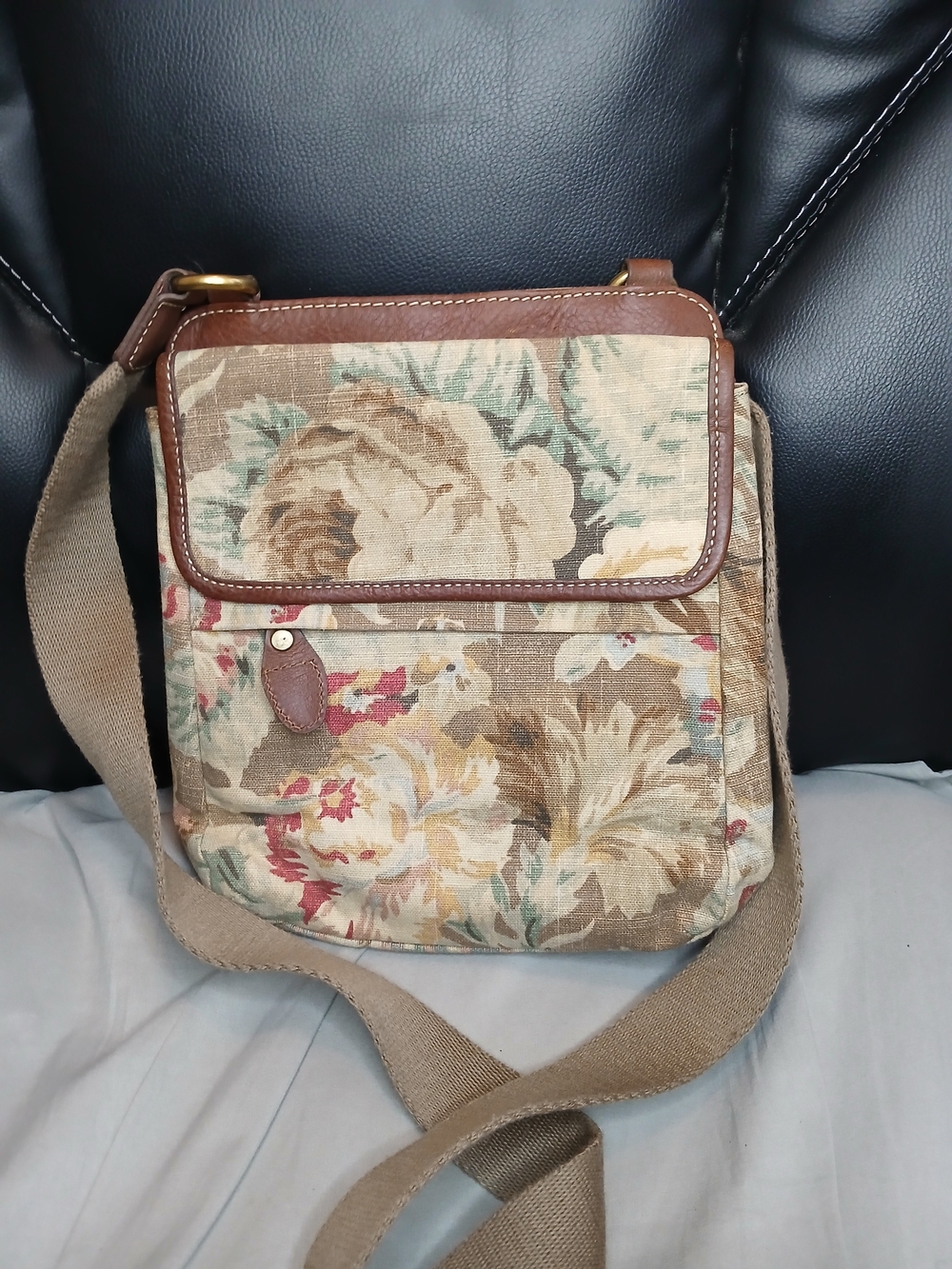 Fossil Vintage Floral Canvas Crossbody Bag with Brown Leather Trim
